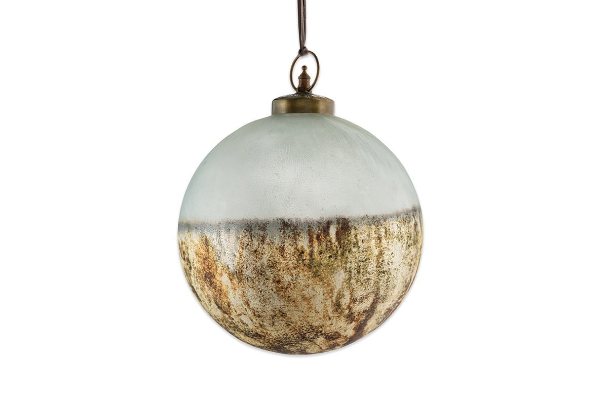 Ngolo Giant Bauble